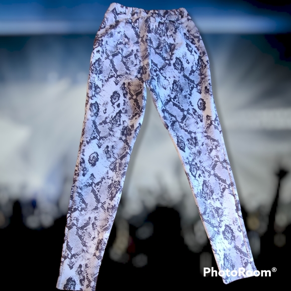 Snake Leggings - Picture 2 of 8